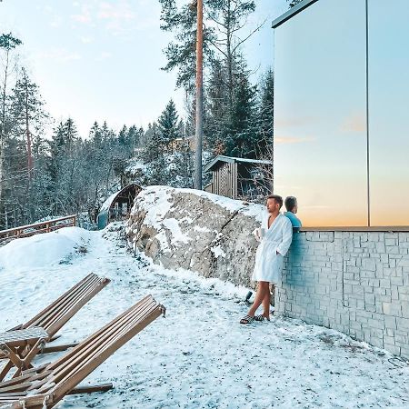 The Wonderinn Mirrored Glass Cabin - Wonderinn Delta Hektner Екстер'єр фото